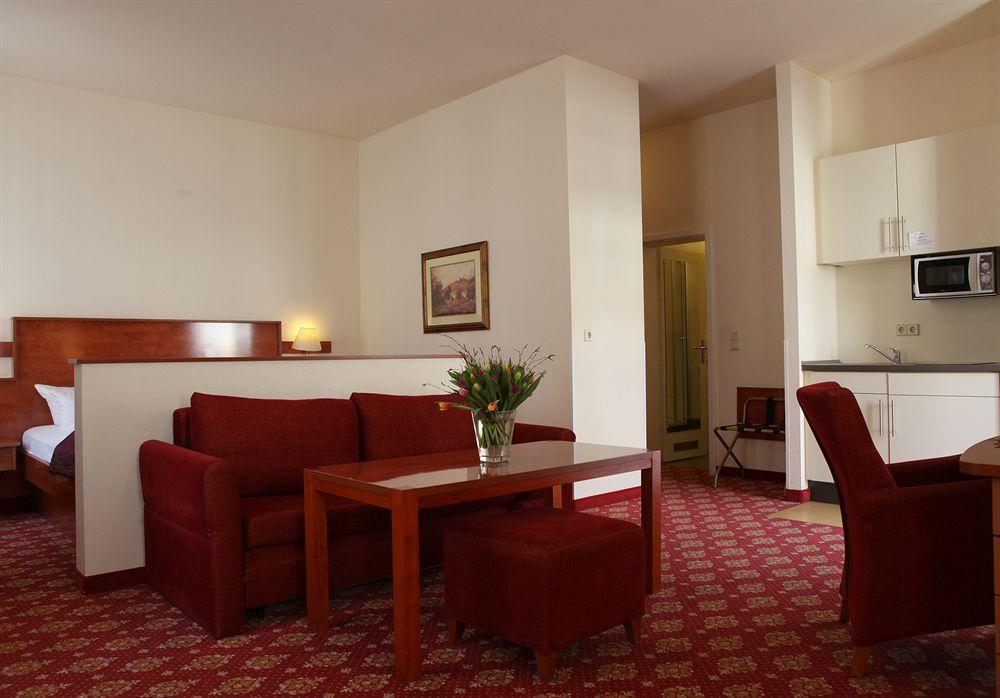 Hotel & Apartments Zarenhof Berlin Prenzlauer Berg Екстериор снимка