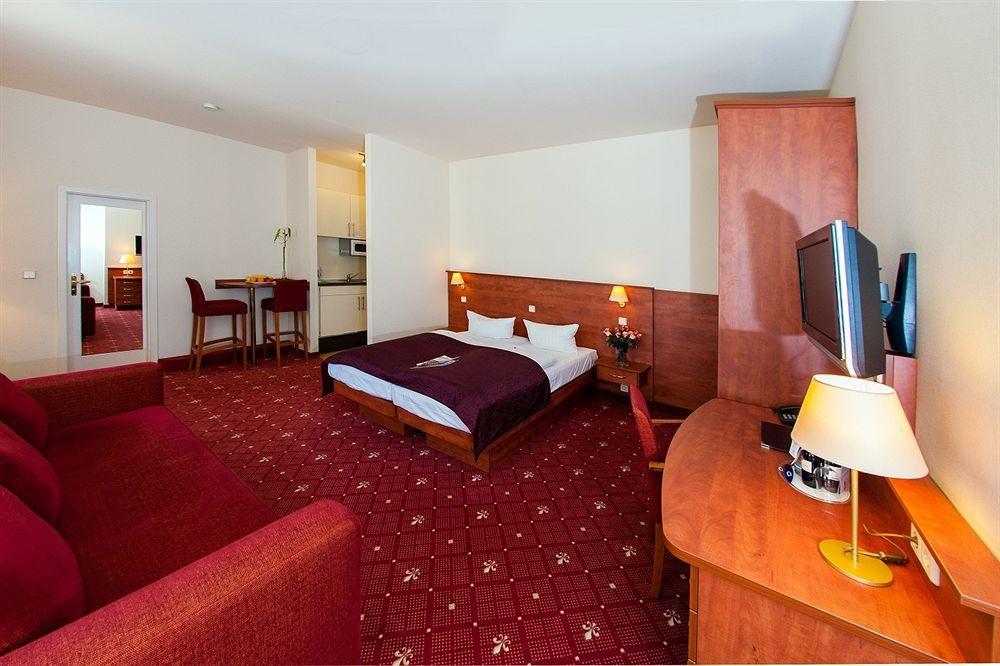 Hotel & Apartments Zarenhof Berlin Prenzlauer Berg Екстериор снимка