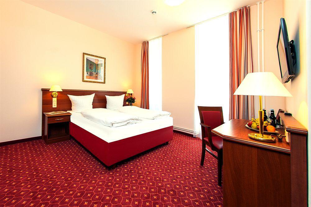 Hotel & Apartments Zarenhof Berlin Prenzlauer Berg Екстериор снимка
