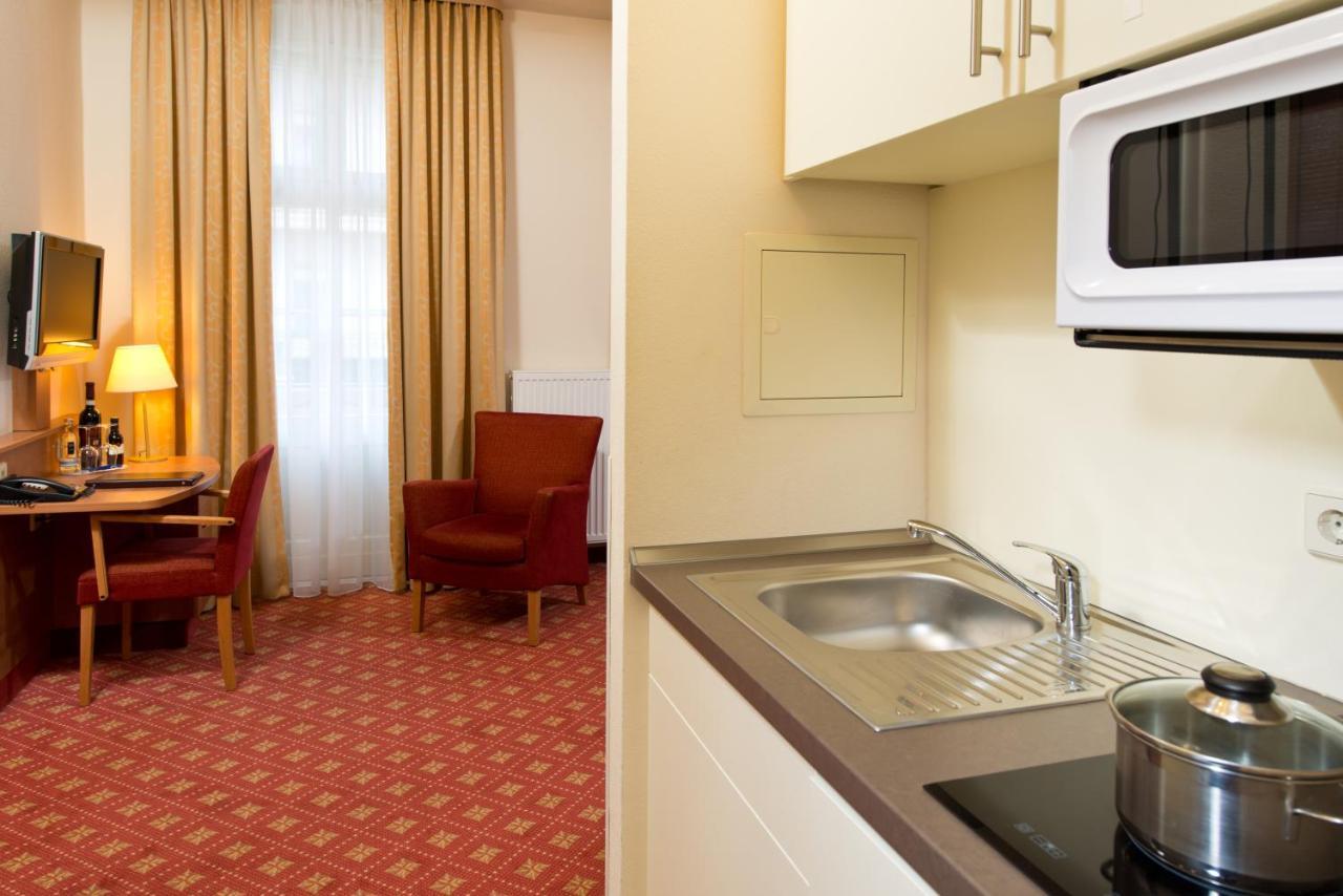 Hotel & Apartments Zarenhof Berlin Prenzlauer Berg Екстериор снимка