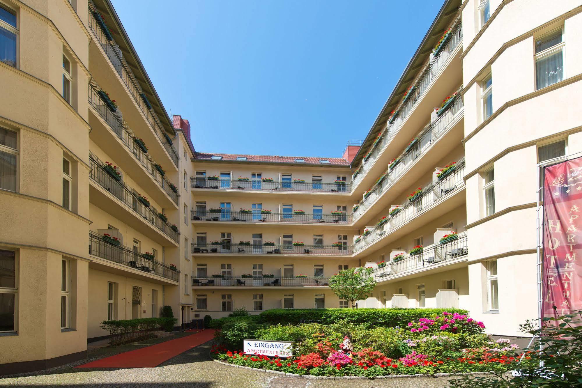 Hotel & Apartments Zarenhof Berlin Prenzlauer Berg Екстериор снимка