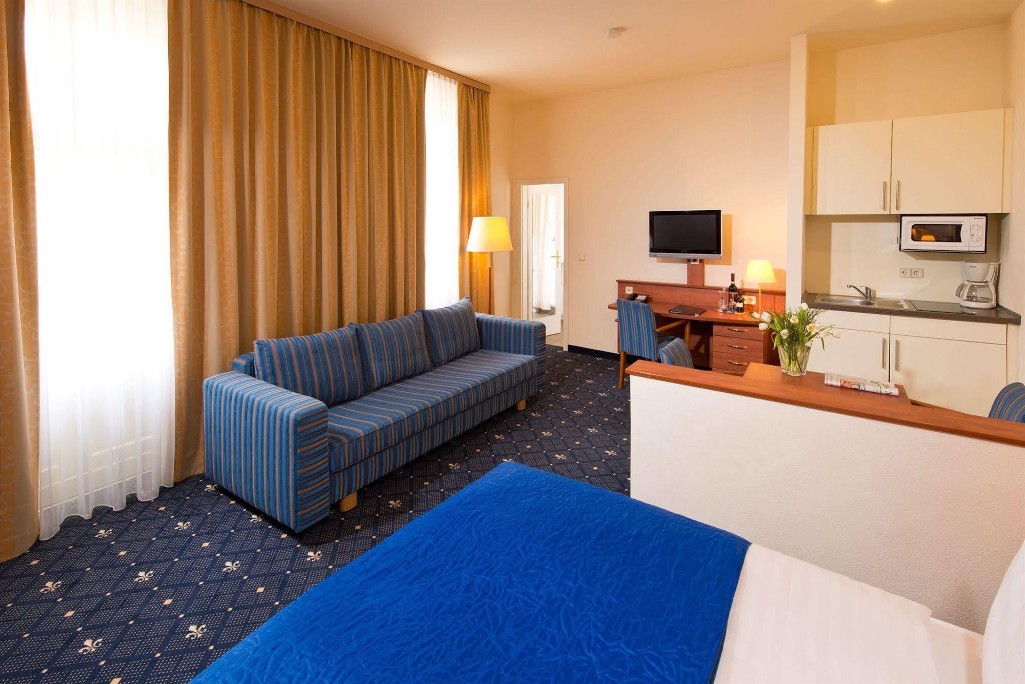 Hotel & Apartments Zarenhof Berlin Prenzlauer Berg Екстериор снимка