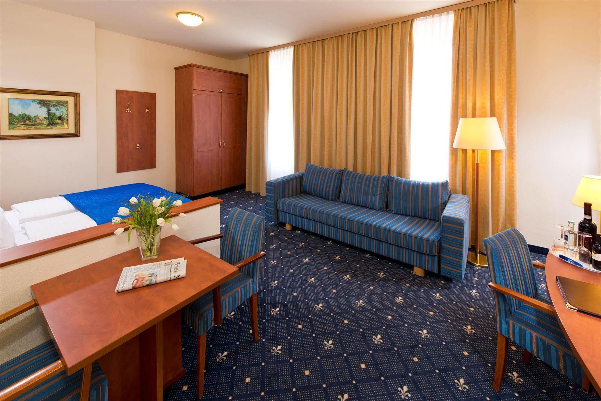 Hotel & Apartments Zarenhof Berlin Prenzlauer Berg Екстериор снимка