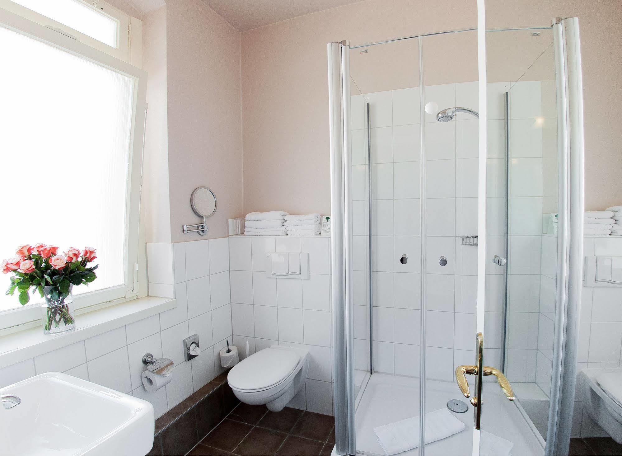 Hotel & Apartments Zarenhof Berlin Prenzlauer Berg Екстериор снимка