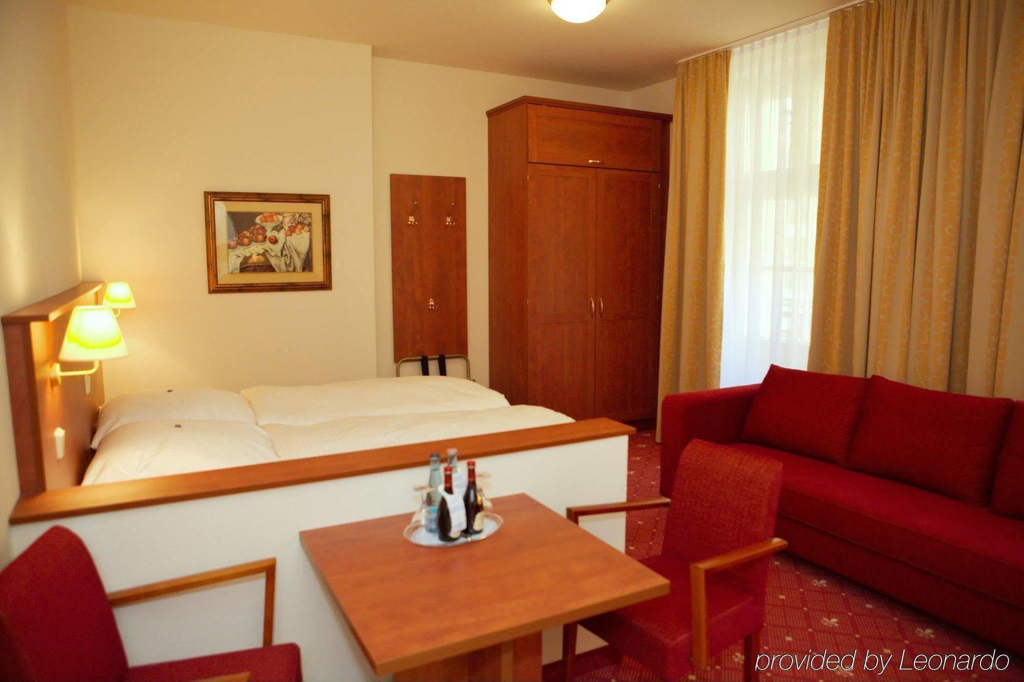 Hotel & Apartments Zarenhof Berlin Prenzlauer Berg Екстериор снимка